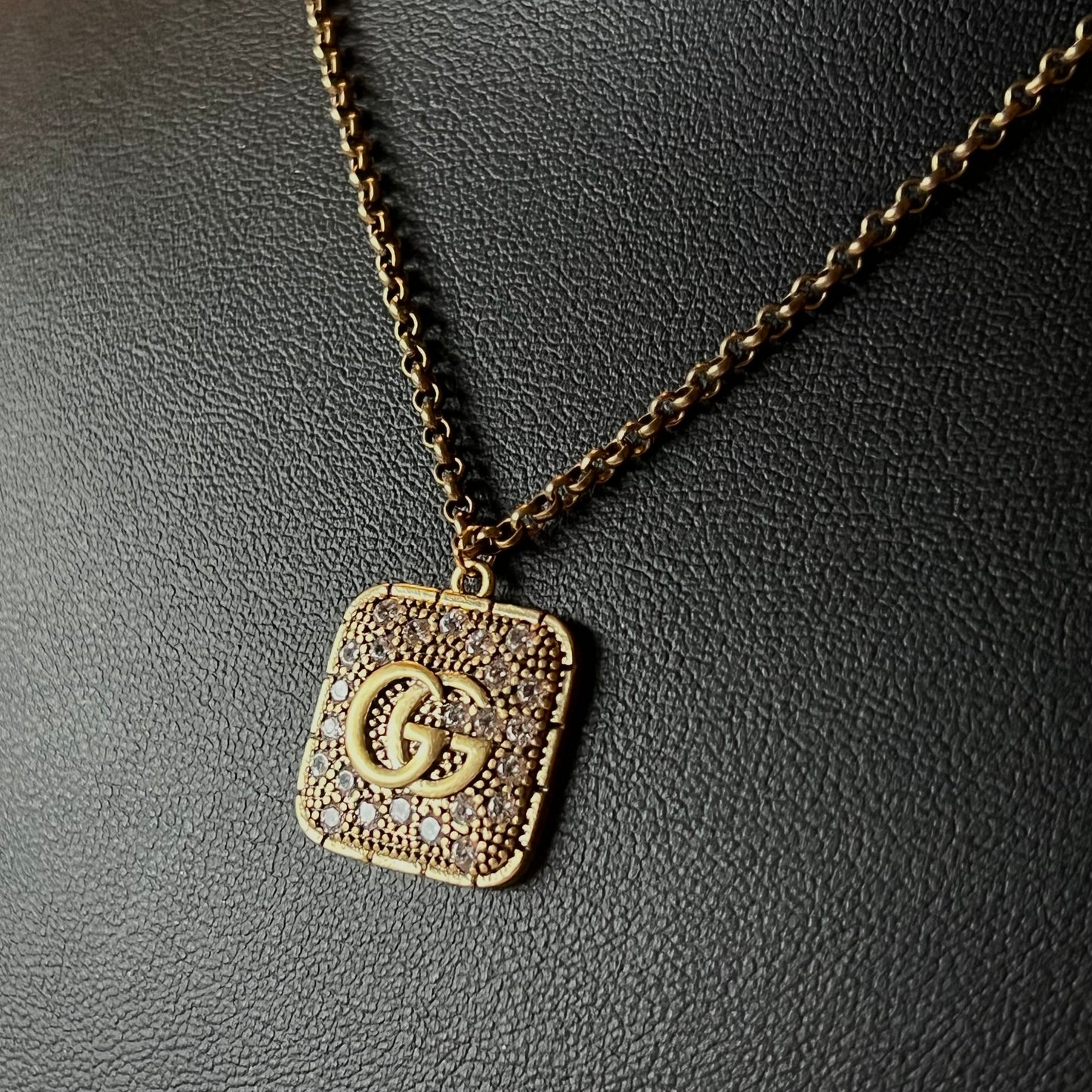 Gucci Zipper-Pull Charm Necklace