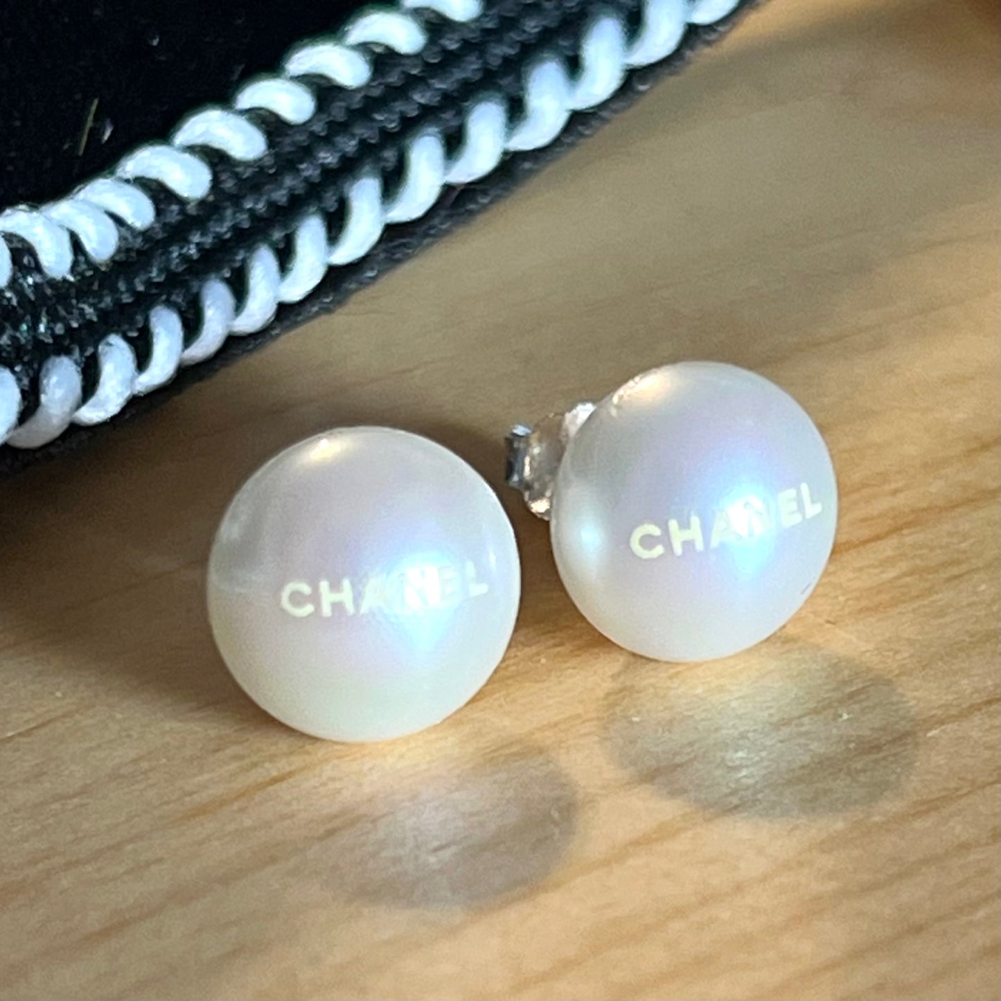 Chanel button Earrings